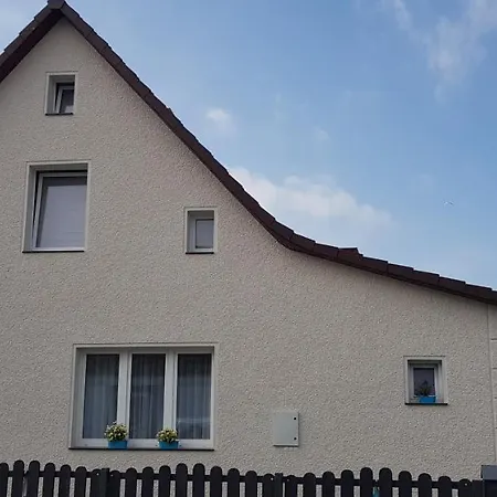 Проживание в семье Przy Porcie